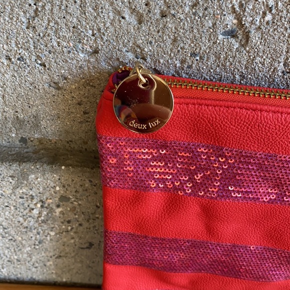 Deux Lux Barbie Pink Zippered Clutch - Picture 4 of 10